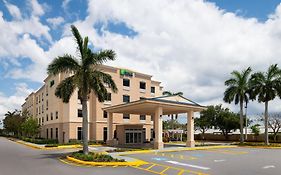 Holiday Inn Express & Suites Boynton Beach West By Ihg